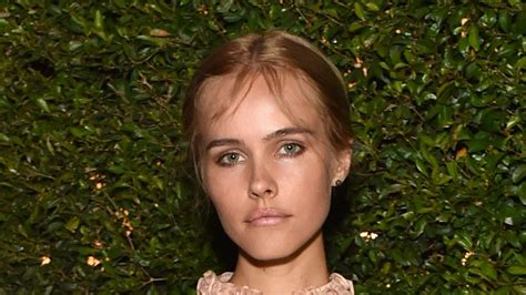 isabel lucas naked